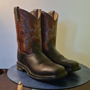 WorkHog Wide Square Toe Boot.youth Sz 4/fits  Wmn Sz.7.